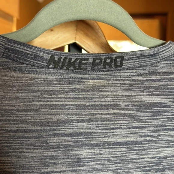 Nike Pro Athletic T-Shirt Long Sleeve Heather Blue Center Swoosh Size XXL - Picture 8 of 8